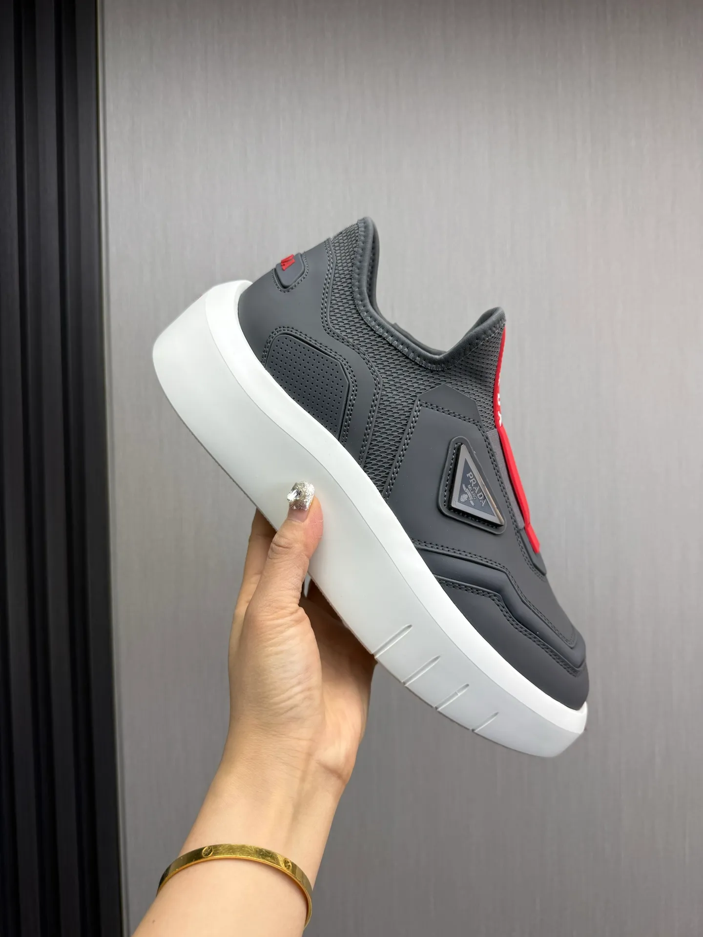 Men's shoes 💰620💰 [PRADA] Autumn and winter hot men's shoes are shipped 👏Official website synchronized ⬆️Original fly-woven cowhide fabric + cowhide lining, 1⃣️:1⃣️reproduction, original sole, 38-45 (45. Customized, non-refundable)